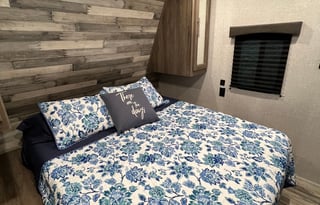 2022 CrossRoads RV Zinger Lite ZR270BH