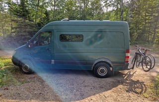 Edgar: Converted Sprinter Van * Pet Friendly *