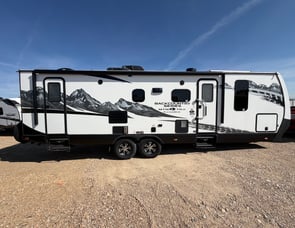 Outdoors RV Back Country Series MTN TRX 28DBS