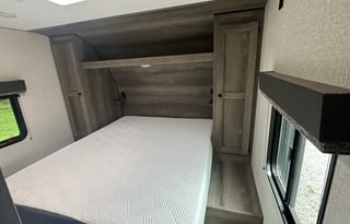 2021 KZ Sportsmen SE 301BHKSE