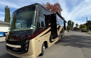 Comfortable 2019 entegra Vision Class A  Sleeps 6,