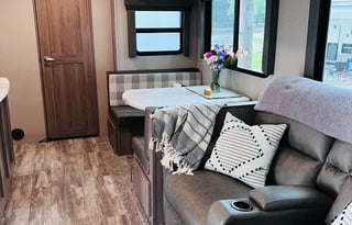 New 2022 Grand Design Imagine 3250 Bunkhouse