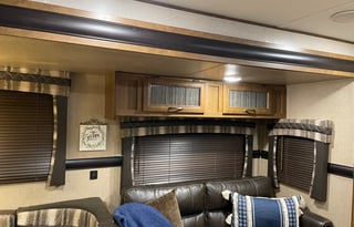 Donna's Cozy Retreat     -     2018 Zinger 30BQ