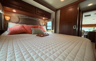 Your Coastal Condo with Fireplace & Outdoor TV