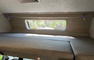 BEAUTIFUL/COMFORTABLE RV ~FULLY STOCKED ~SLEEPS 8