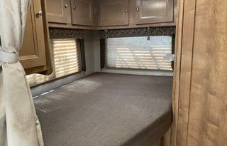 2020 Coachmen RV Leprechaun 210QB Ford 350