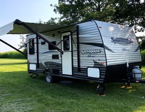 Keystone RV Summerland Mini 1750RD
