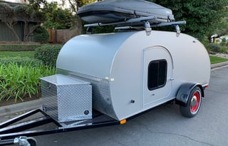 Retro Style Teardrop Camping Trailer (Santa Cruz)