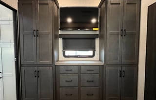 The Cruiser Casa– Luxury Meets Camping!