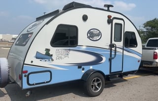 Nomadic Nature Rentals w Luxury Amenities (R-pod)