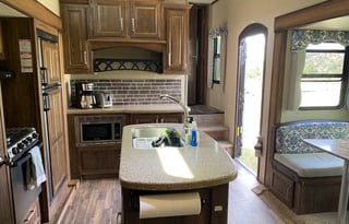 Luxury Desert Wanderer-Two Private Bedrooms