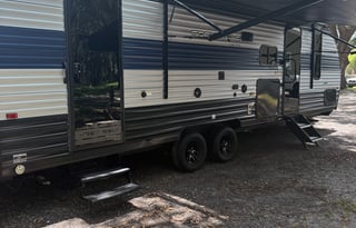 Aunt Annie's Attic-Forest River Cherokee Grey Wolf