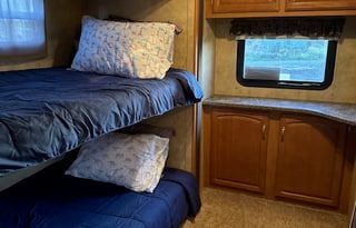 2010 Keystone RV Cougar Artic Series