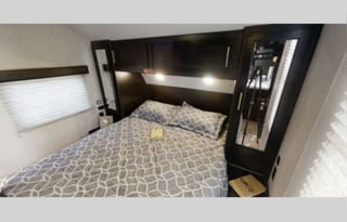 2021 Cherokee Grey Wolf DBH-Campfire Package