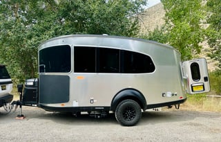 Airstream Glamping - Free campground delivery