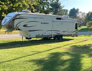 Heartland Sundance 3310CL