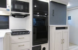 2025 SURVEYOR 29CAMP