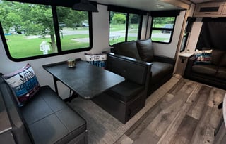 2021 Heartland Sundance Ultra Lite 293 RL