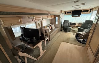 2001 Newmar Kountry Star KSCA3651