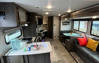 "KOOL KODIAK" 2021 Dutchmen Kodiak 27SBH