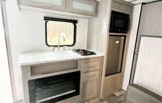 Lightweight, Pet-Friendly Bunkhouse Camper Rental