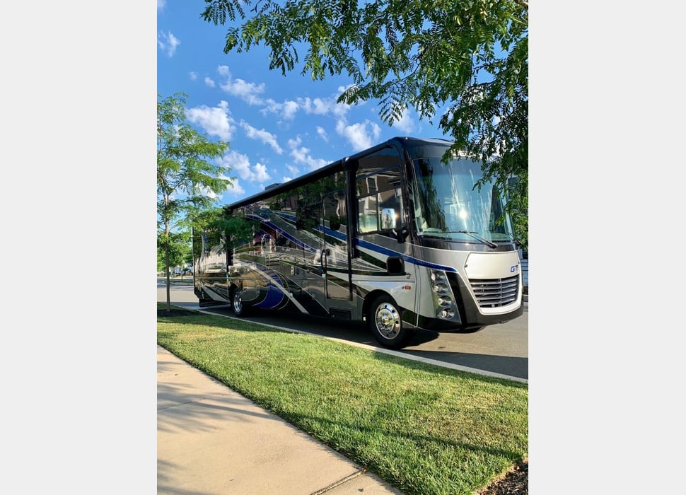 Class A Motor Home rentals in Rosedale