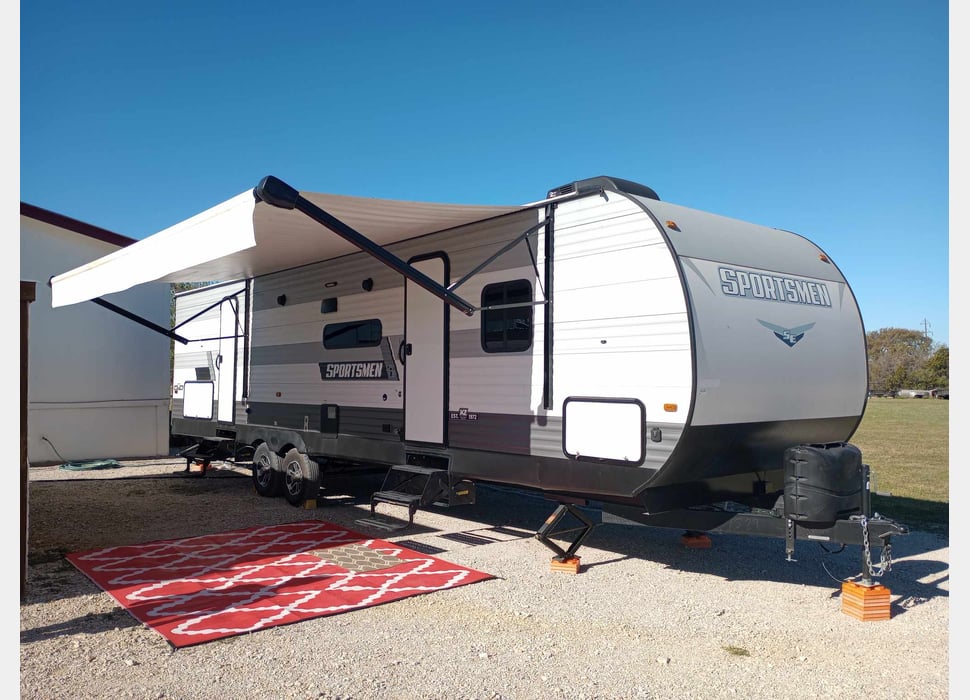 Travel Trailer rentals in Aubrey