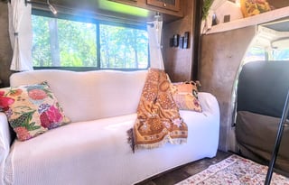 George and Harriett 's  Happy Leprechaun