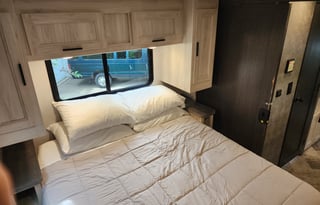 Sunseeker Bunk house. WE ALLOW PERSONAL INSURANCE!