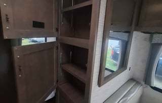 2021 Thor Chateau 22B