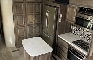 2018 Keystone RV Montana 3731FL