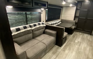 2022 Jayco Jay Flight 28BHS