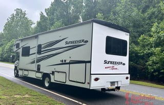 Forest River RV Sunseeker LE 3250DSLE Ford