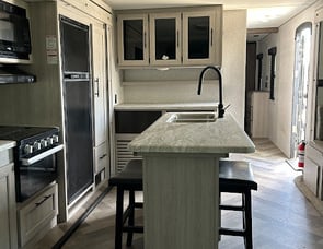 CrossRoads RV Zinger ZR340RE