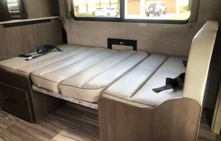 2021 Thor Motor Coach Four Winds 22E