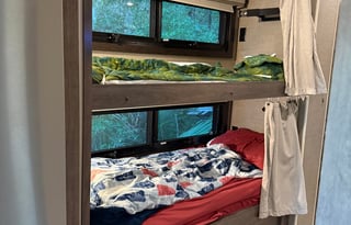 Bon-Bon - The Luxury Getaway RV