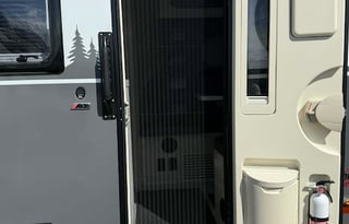 2024 T@b 400 Premium Lightweight Camper