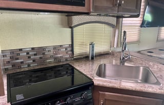 2018 BEAUTY Thor Motor Coach Chateau 29G