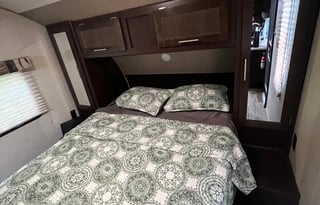 2016 Cherokee Grey Wolf Bunkhouse (pet friendly)