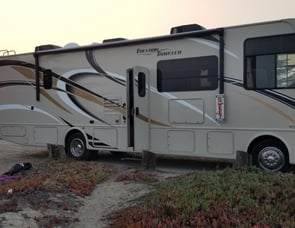 Thor Motor Coach Freedom Traveler A32