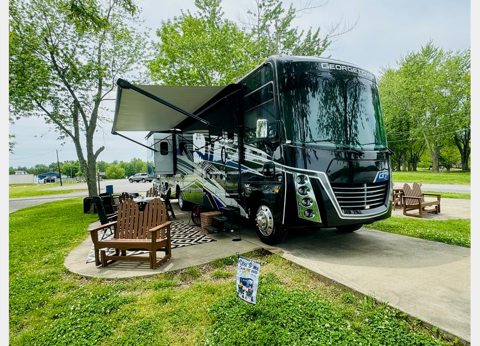 Class A Motor Home rentals in Dickson