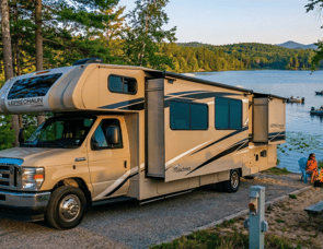 Coachmen RV Leprechaun Premier 319MB Ford 450