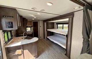 Perfect Size Aspen Trail- Sleeps 8!