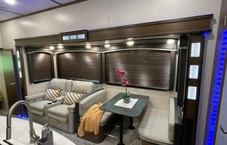 AMAZING RV2 - Must See 2BR! (Delivery Available)