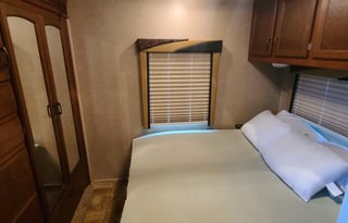 Best Floorplan For Families - 2014 Jayco Redhawk