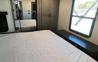 2021 Outback Keystone - Turn Key Ready