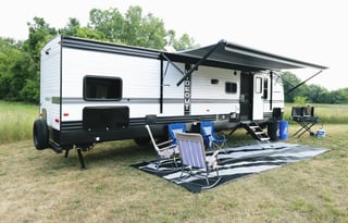 Loaded Brand New 2022 Keystone Hideout Sleeps 10