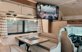 The Chic Chateau - Fully Stocked Luxe RV