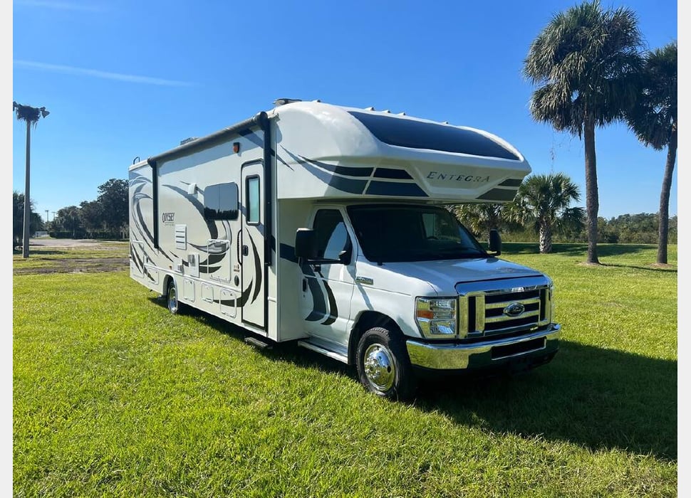 Class C Motor Home rentals in Clinton