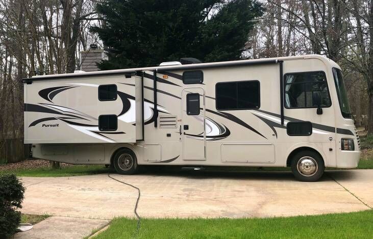 2014 Coachmen RV Pursuit GREAT CONDITION, LARGE FLOOR PLAN, BEST IN ...